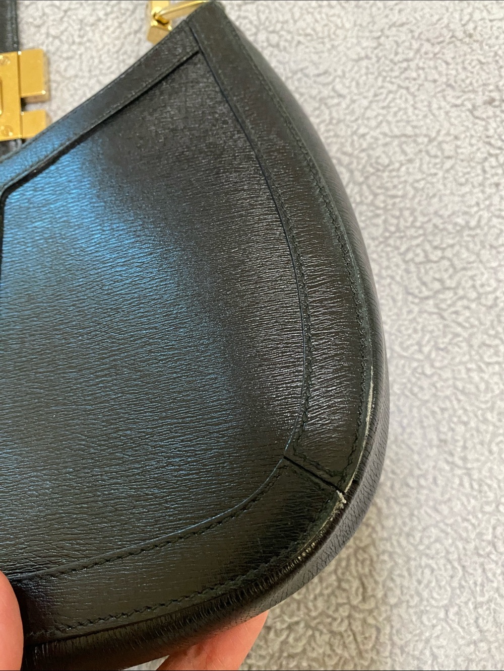 Gucci Black Leather Shoulder Bag with Gold G Buckle - Picture 12 of 15